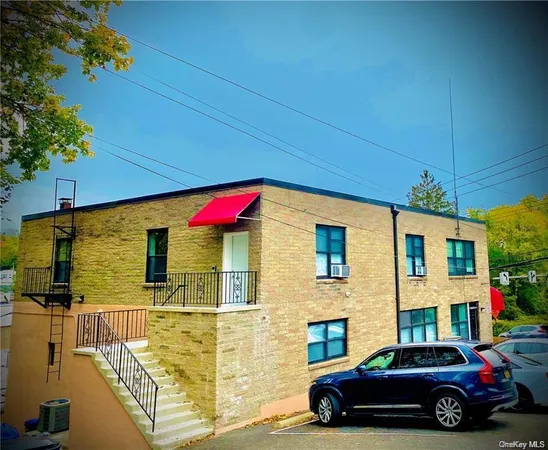 $2,250 | 25 East Hartsdale Avenue, Unit 2W, Hartsdale, NY 10530