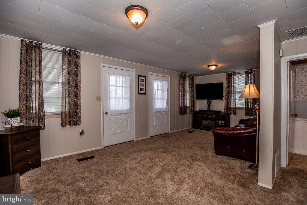 1309 Front Street Lititz, PA 17543 - Photo 6 of 43