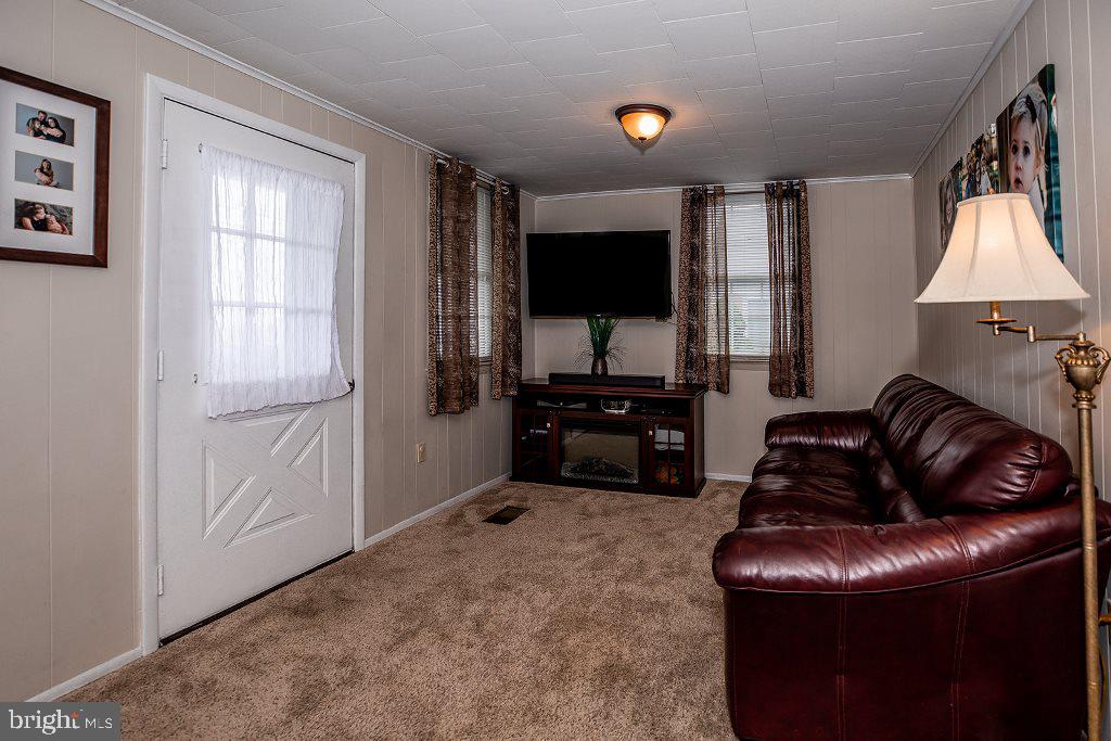 1309 Front Street Lititz, PA 17543 - Photo 7 of 43