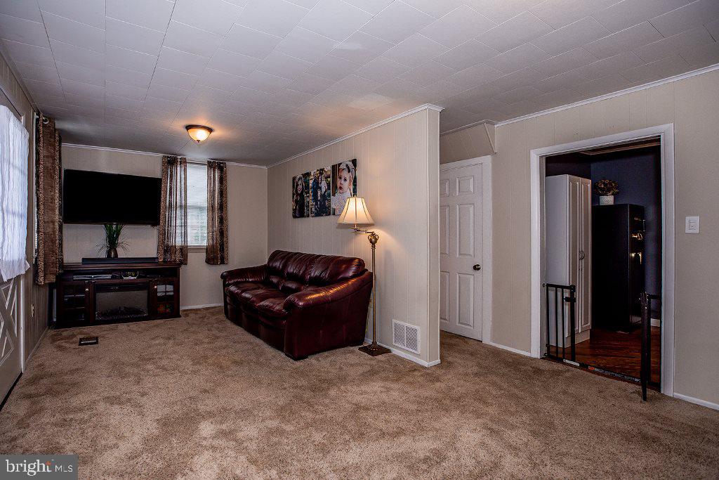 1309 Front Street Lititz, PA 17543 - Photo 8 of 43