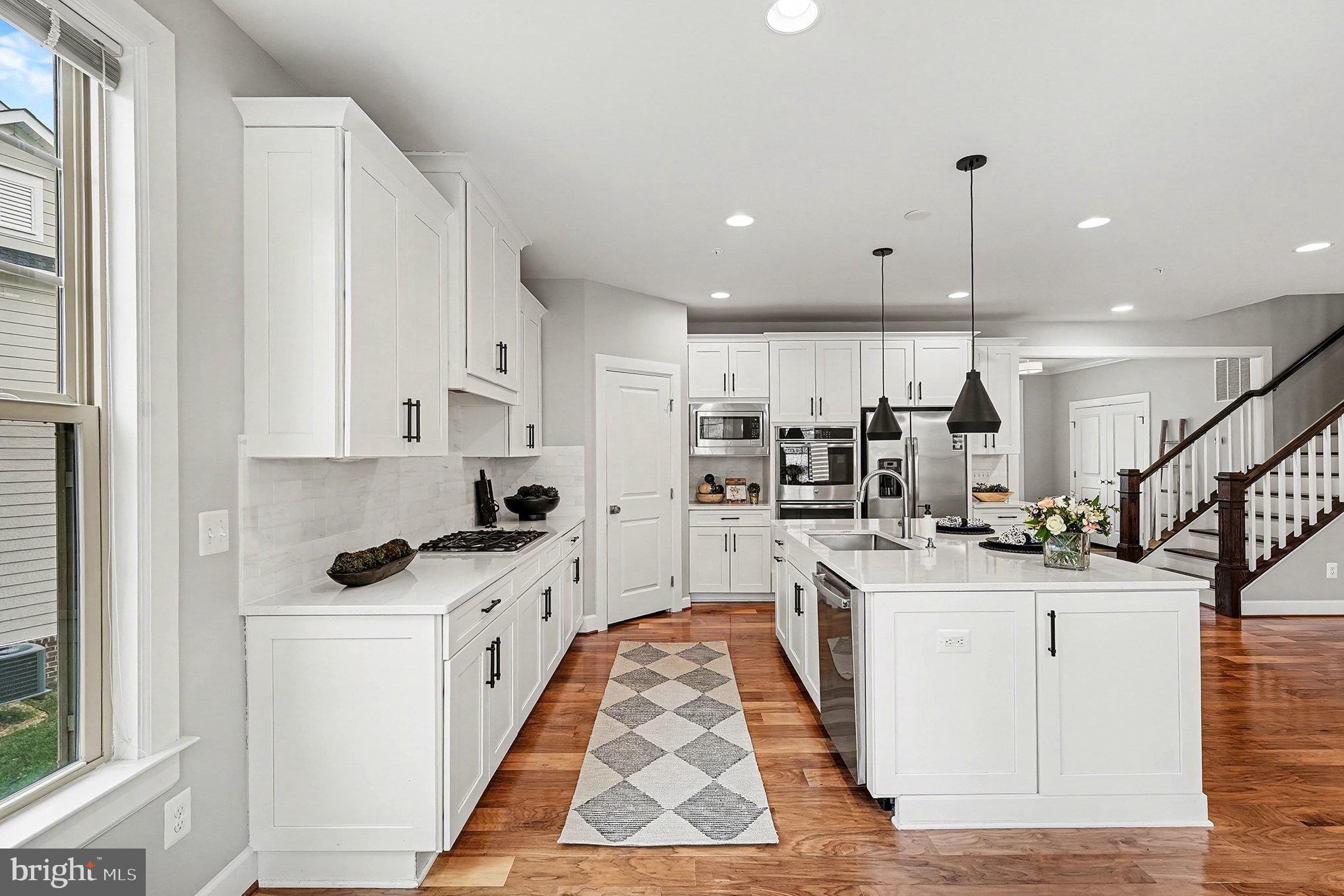 2350 Sweet Pepperbrush Loop Dumfries, VA 22026 - Photo 18 of 82