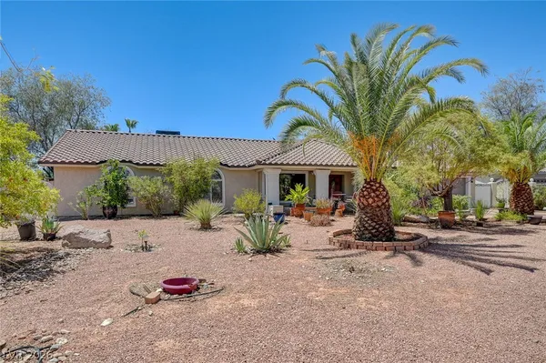 $599,900 | 6790 West Oakey Boulevard, Las Vegas, NV 89146