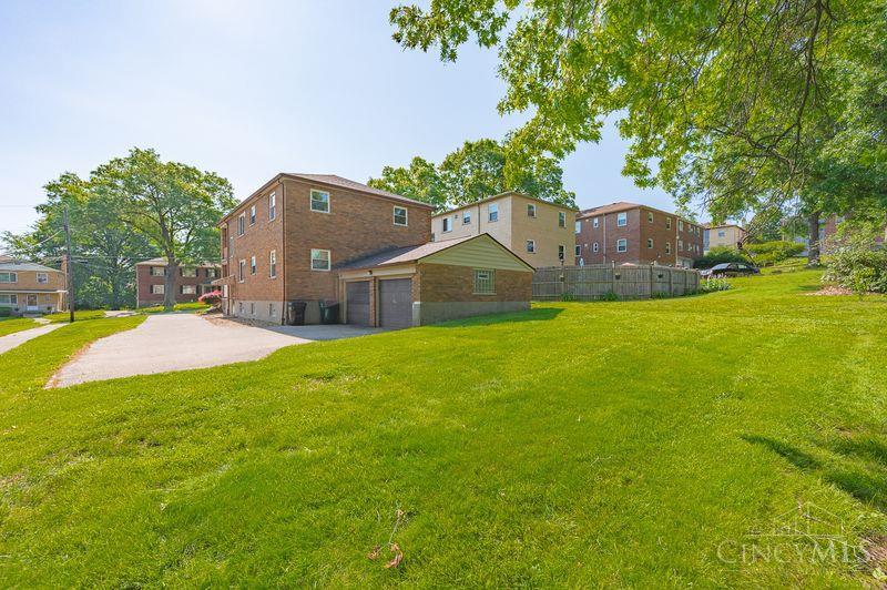 5427 Fox Road Cincinnati, OH 45239 - Photo 3 of 25 Gallery Image 3