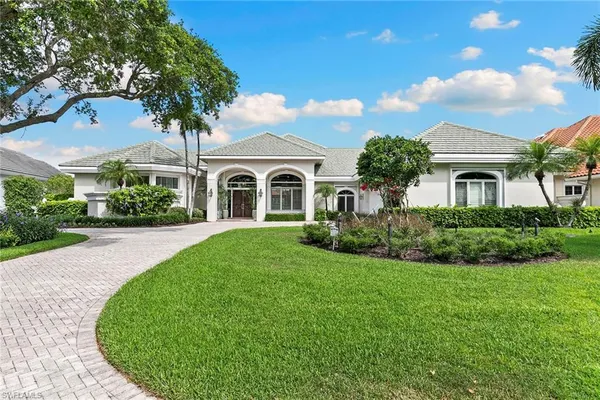 $5,900,000 | 6991 Green Tree Drive, Naples, FL 34108