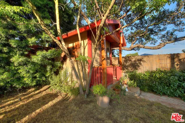 $975,000 | 305 West Ellis Avenue, Inglewood, CA 90302