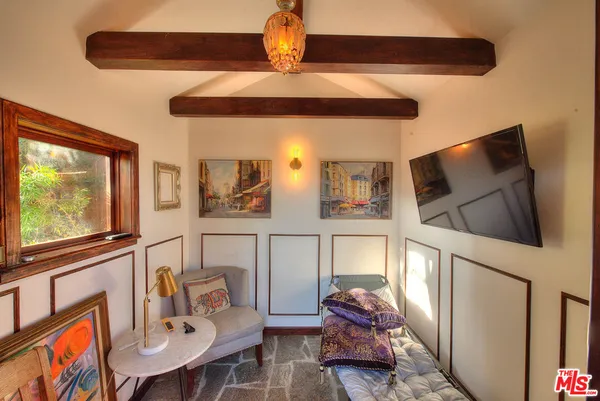 $975,000 | 305 West Ellis Avenue, Inglewood, CA 90302