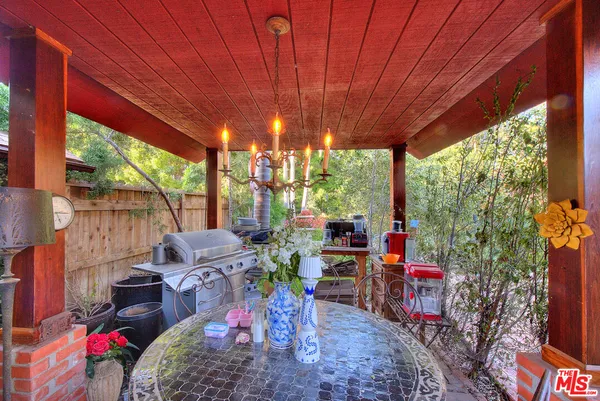 $975,000 | 305 West Ellis Avenue, Inglewood, CA 90302