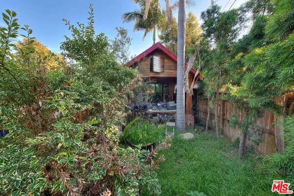 $975,000 | 305 West Ellis Avenue, Inglewood, CA 90302