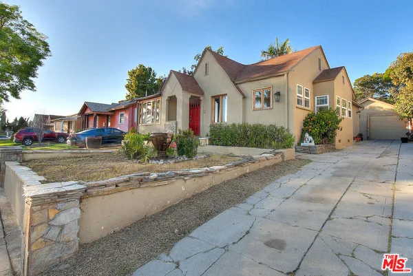 $975,000 | 305 West Ellis Avenue, Inglewood, CA 90302