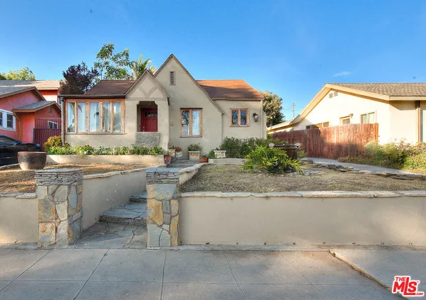 $975,000 | 305 West Ellis Avenue, Inglewood, CA 90302