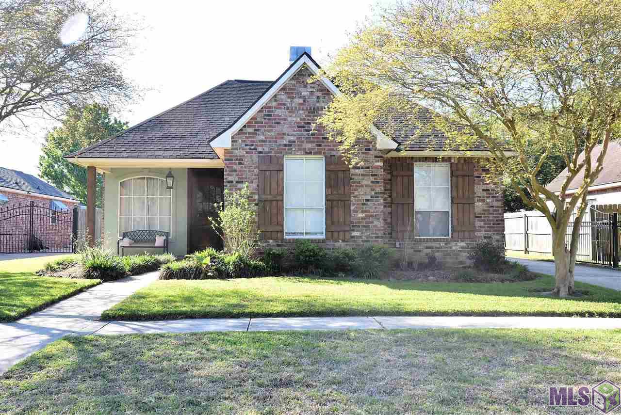 10442 Springwind Court Baton Rouge, LA 70810 - Photo 1 of 17