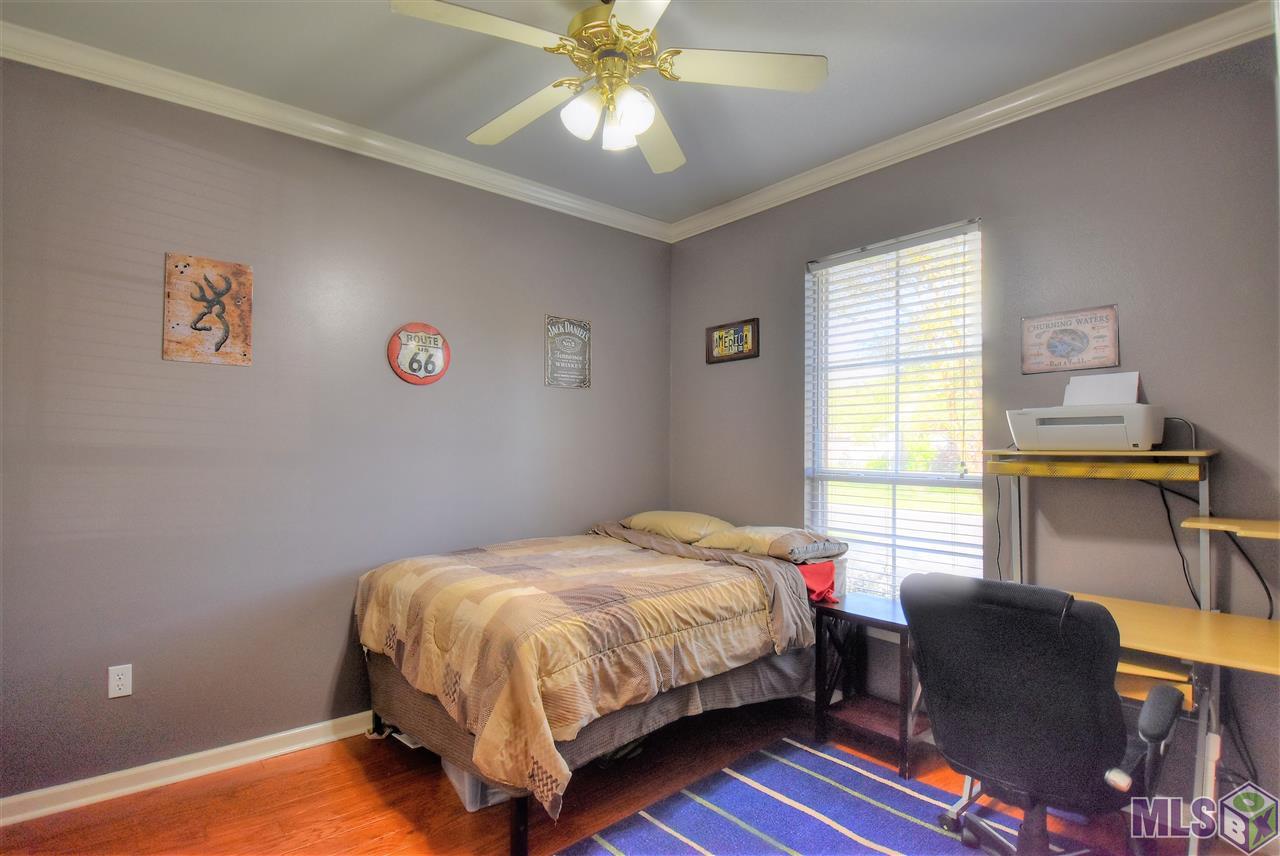 10442 Springwind Court Baton Rouge, LA 70810 - Photo 12 of 17