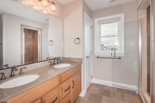 $9,000 | 352 31st Street South, Brigantine, NJ 08203