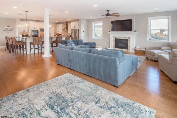 $10,000 | 352 31st Street South, Brigantine, NJ 08203