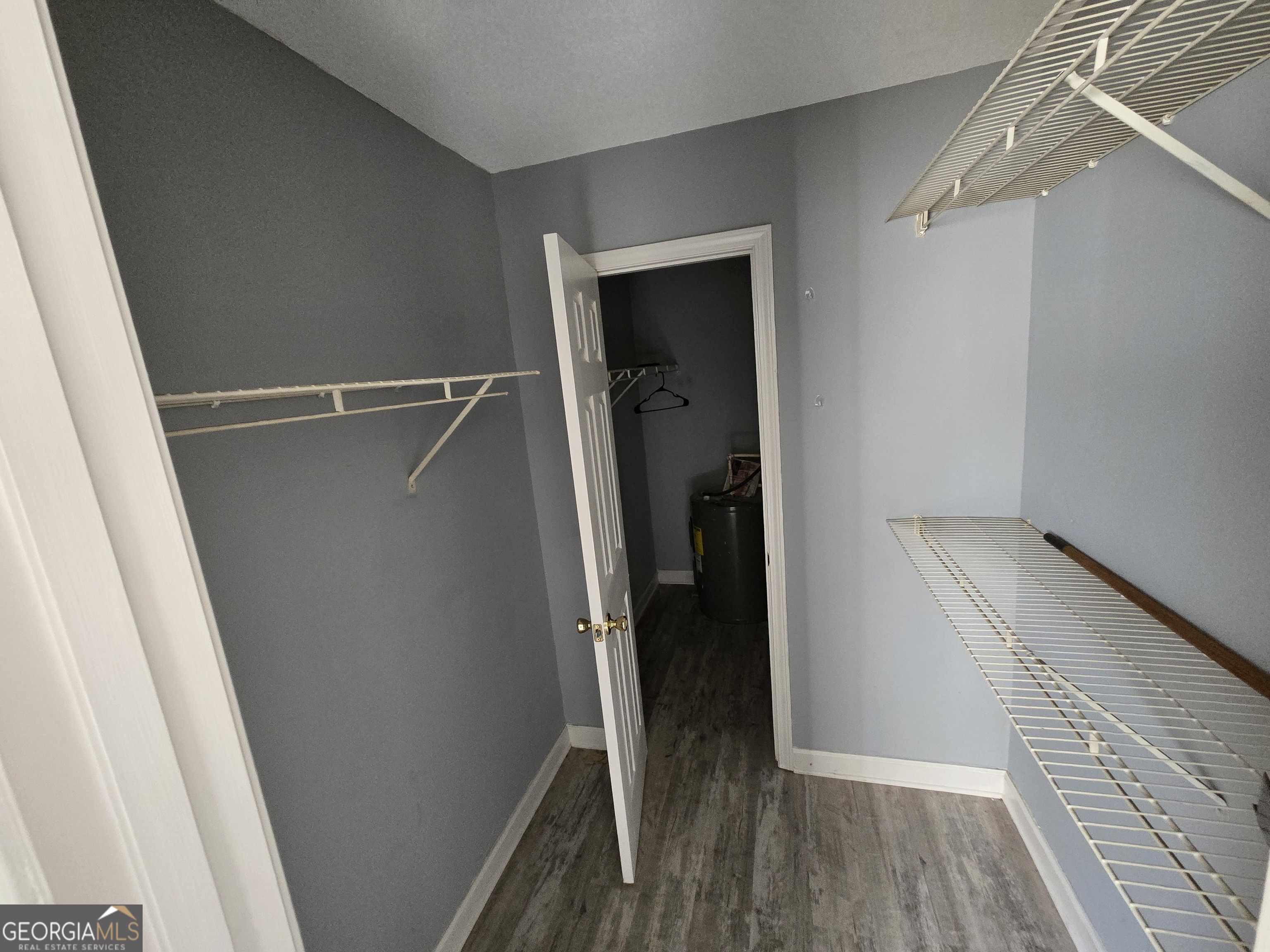 629 Hanson Street Macon, GA 31206 - Photo 20 of 20 a view of closet area