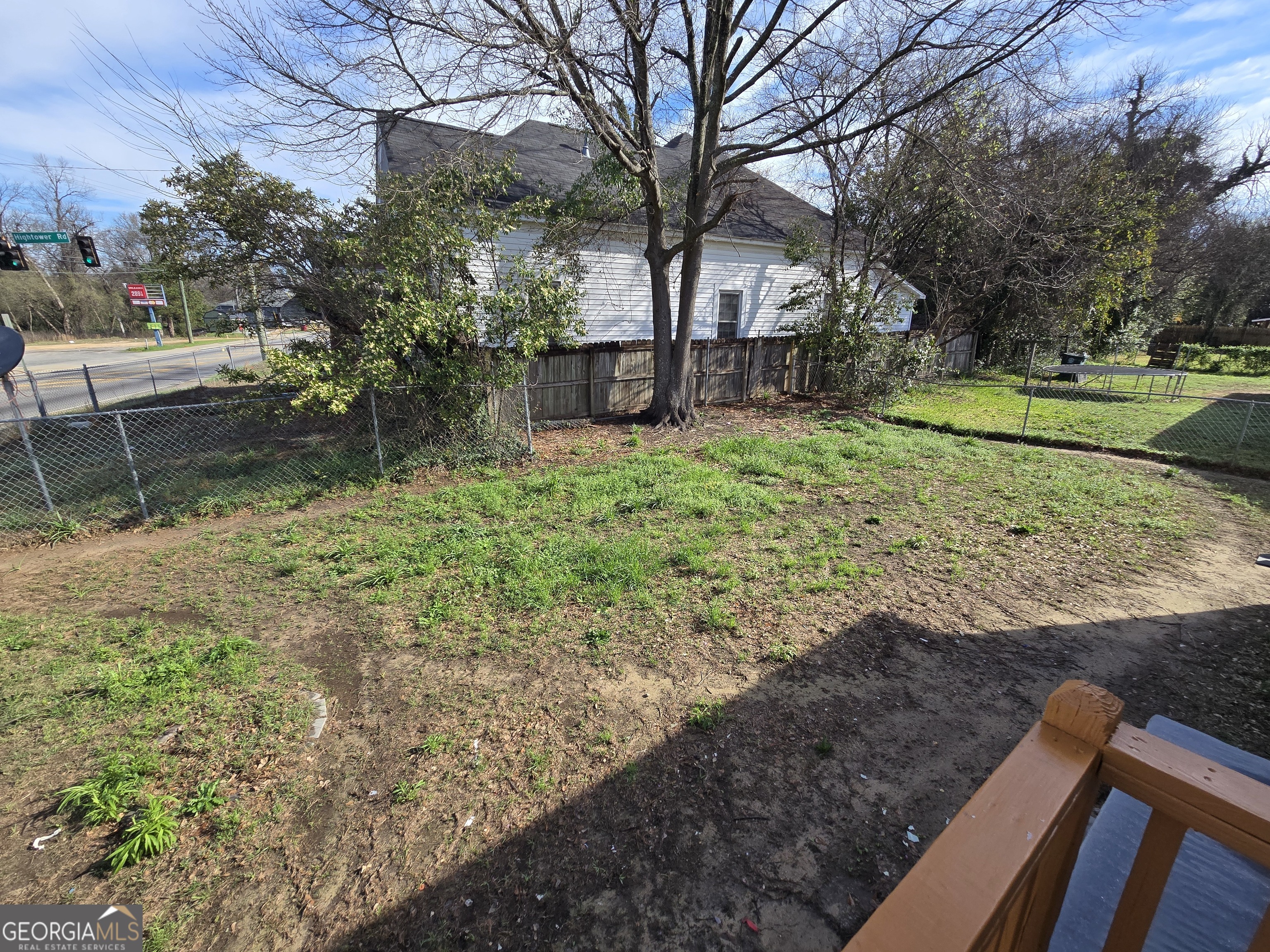 629 Hanson Street Macon, GA 31206 - Photo 5 of 20 a view of a garden with a bench