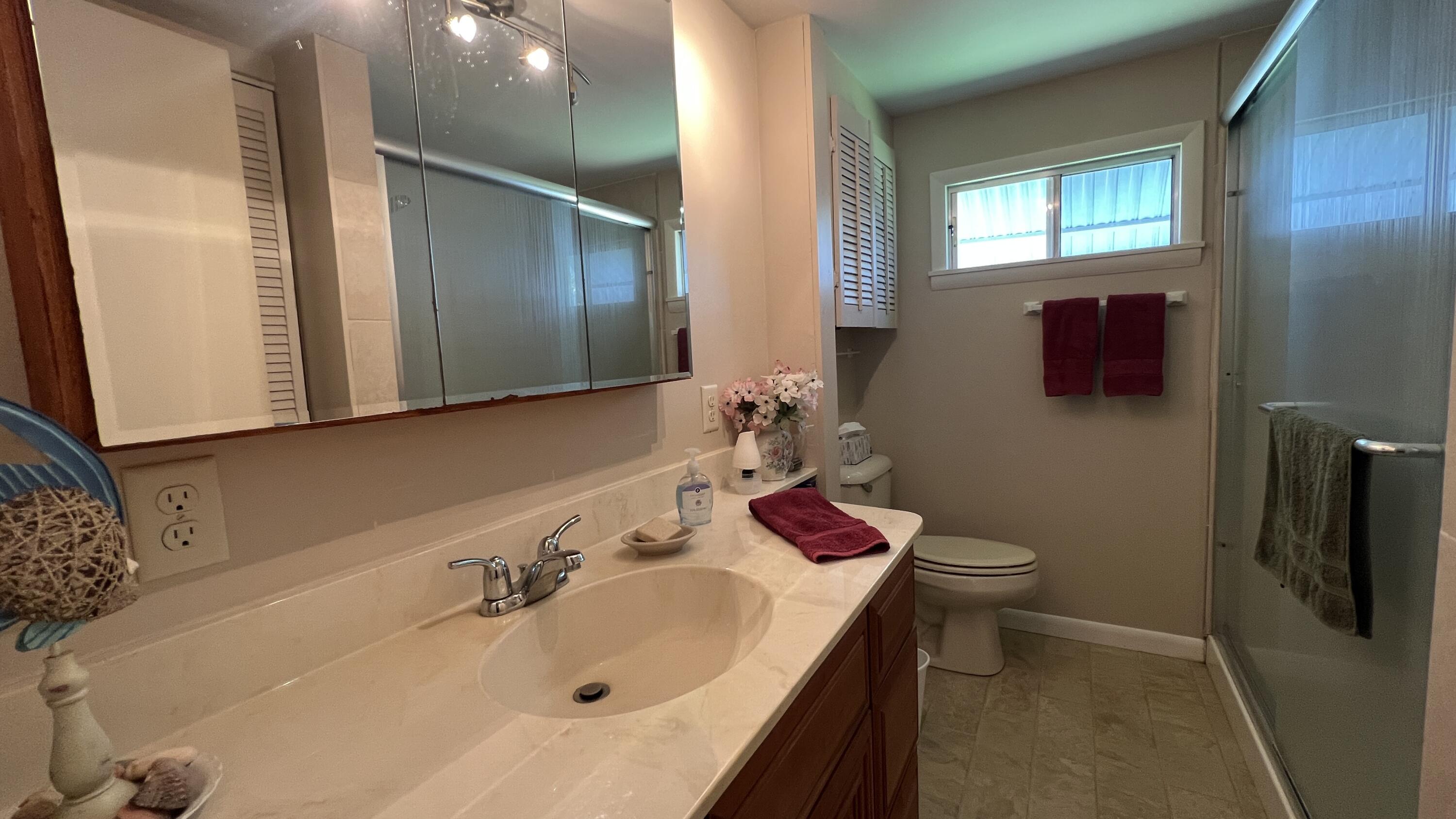 7029 Southeast Ridgeway Terrace Hobe Sound, FL 33455 - Photo 25 of 39 IMG_E4859
