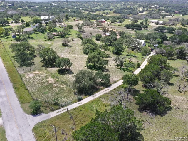 $699,000 | 133 Juniper Lane, Boerne, TX 78006