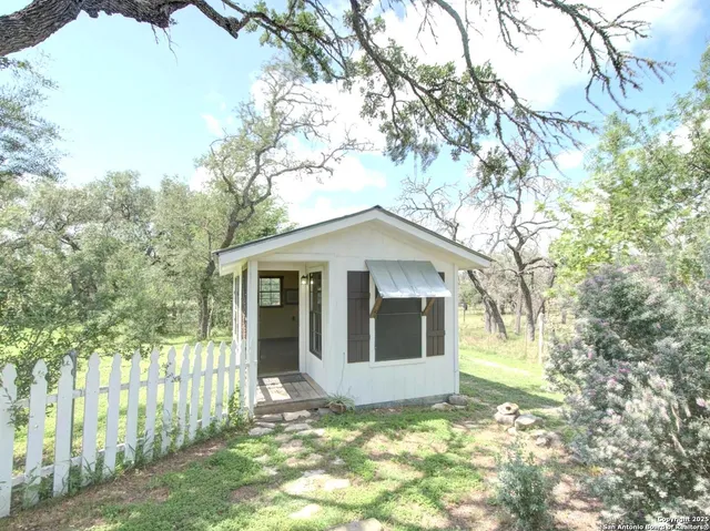 $699,000 | 133 Juniper Lane, Boerne, TX 78006