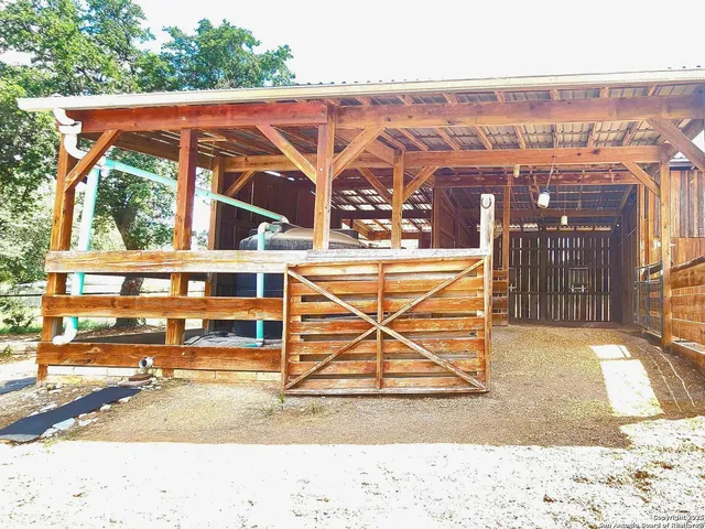 $699,000 | 133 Juniper Lane, Boerne, TX 78006