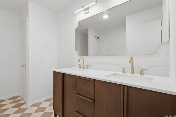 $3,600 | 486 East Olmos Drive, San Antonio, TX 78212