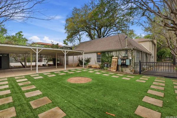 $3,600 | 486 East Olmos Drive, San Antonio, TX 78212