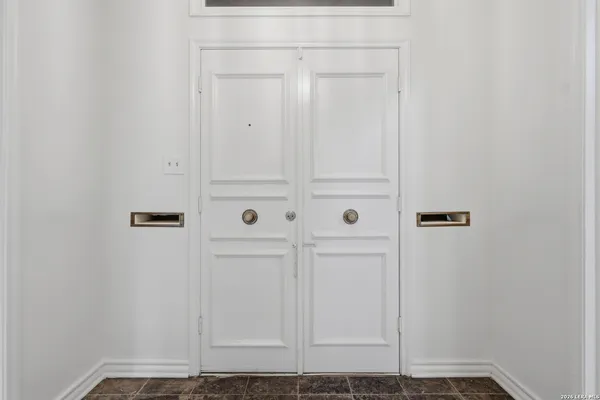 $3,600 | 486 East Olmos Drive, San Antonio, TX 78212