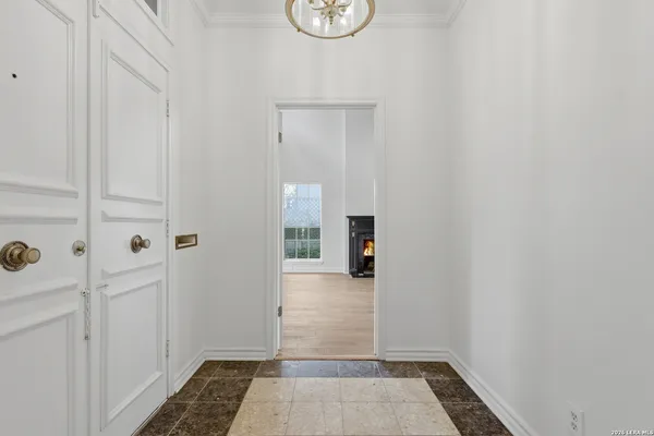 $3,600 | 486 East Olmos Drive, San Antonio, TX 78212