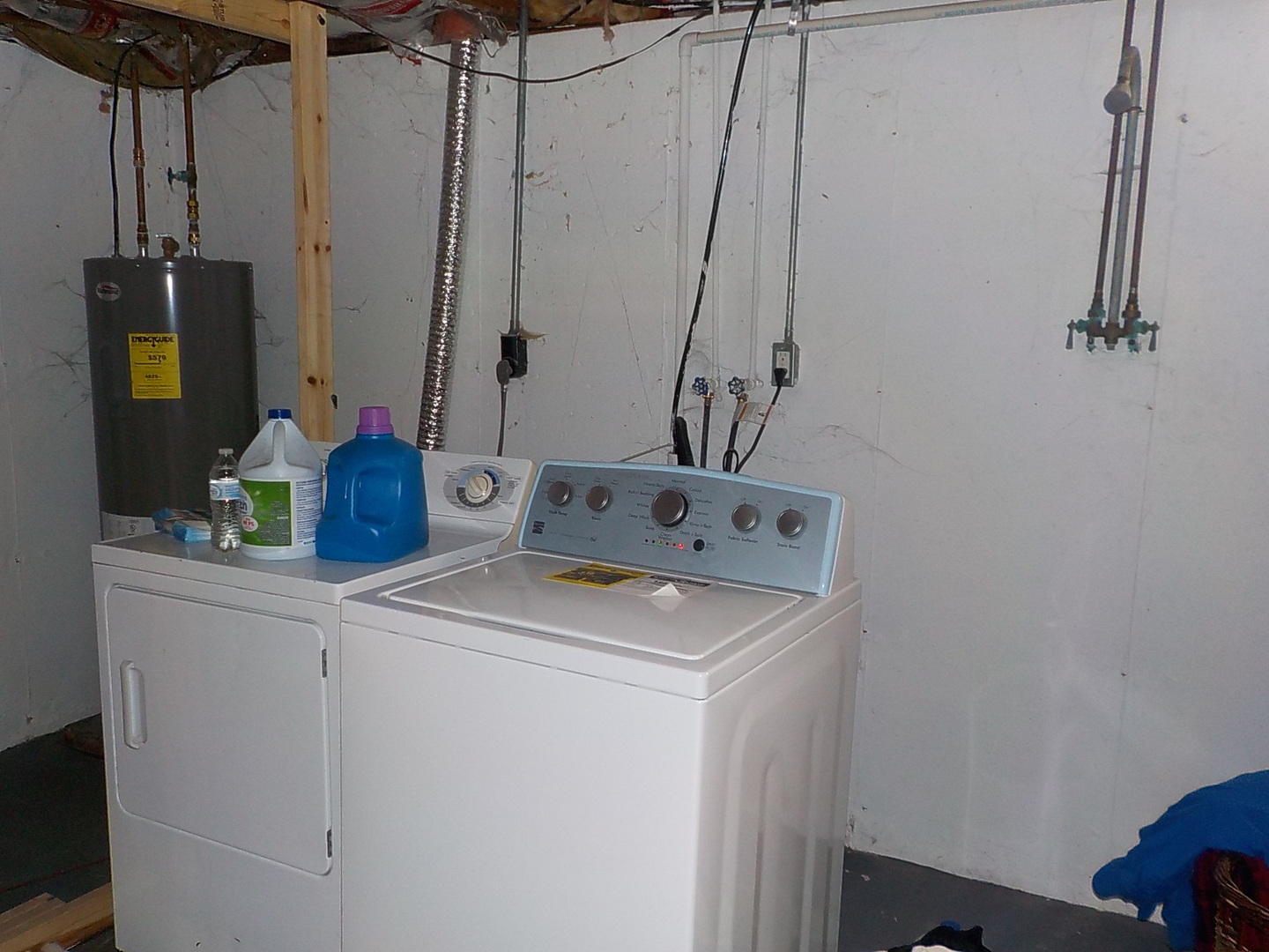 3006 Kane Road Leland, IL 60531 - Photo 14 of 21 a utility room with dryer and washer