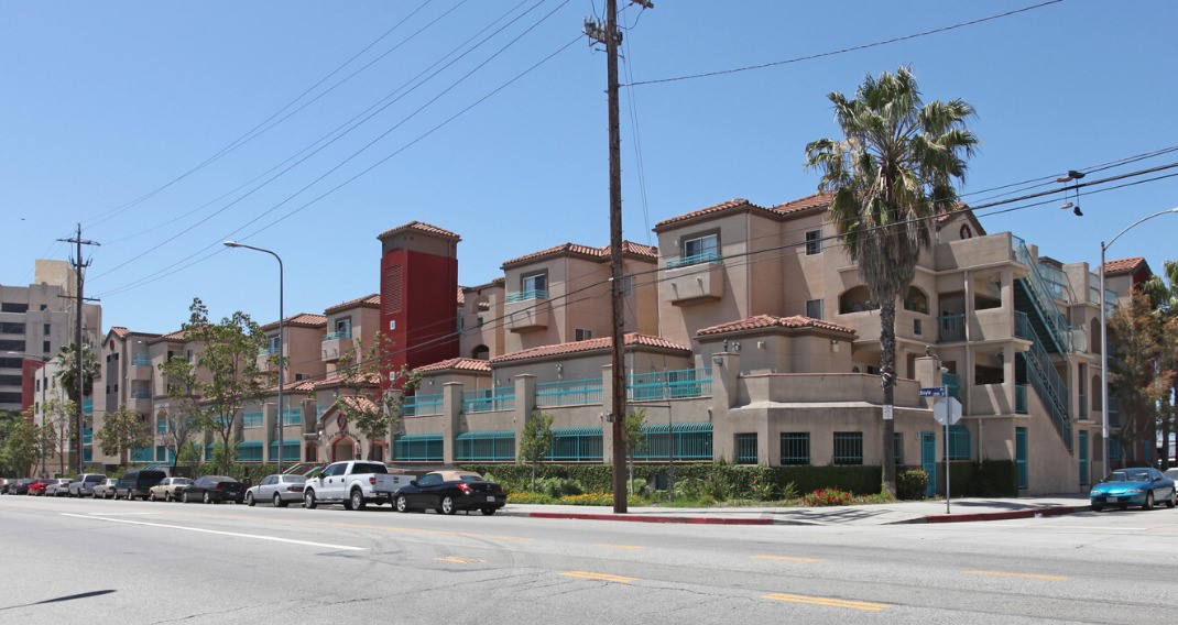 1310 Rio Vista Avenue Los Angeles, CA 90023 - Photo 3 of 6