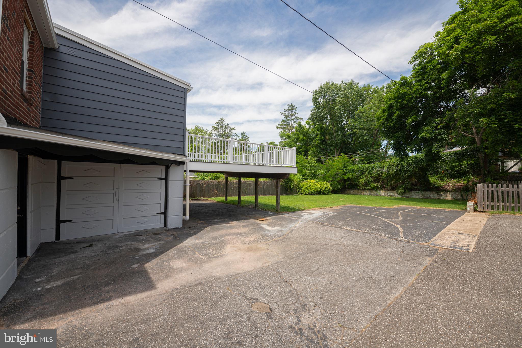 142 Wyndmoor Road Havertown, PA 19083 - Photo 29 of 35 Garage access