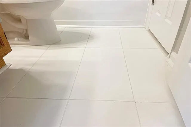 a close up of a shower