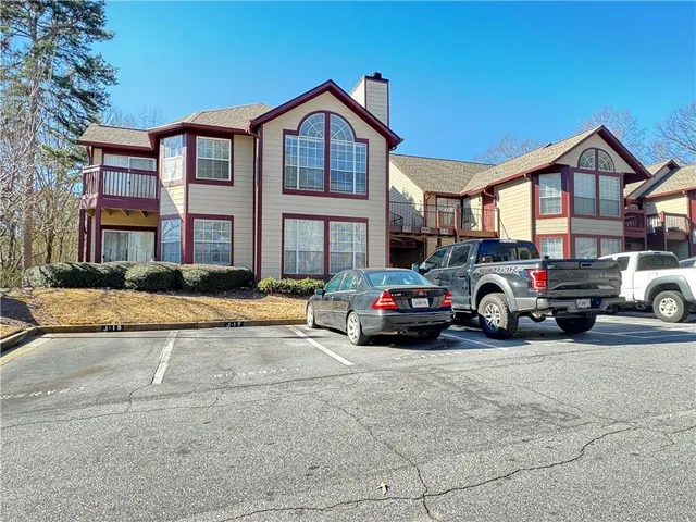 $1,900 | 901 Wentworth Court, Alpharetta, GA 30022