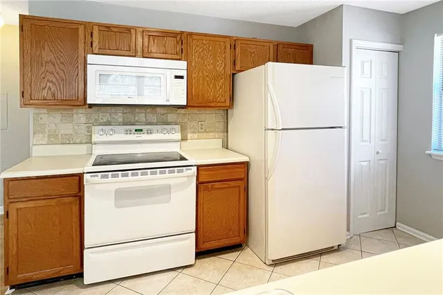 $1,900 | 901 Wentworth Court, Alpharetta, GA 30022