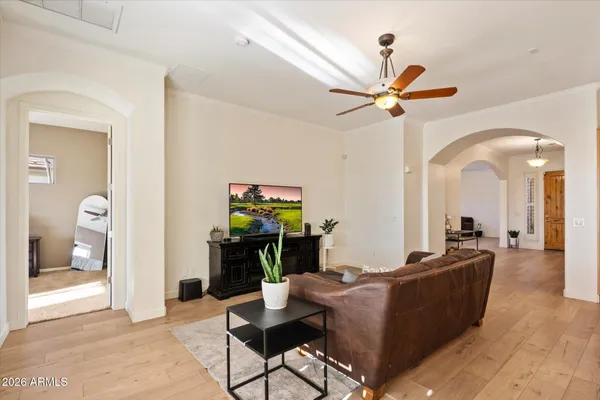 $769,900 | 3118 South Colonial Street, Gilbert, AZ 85295