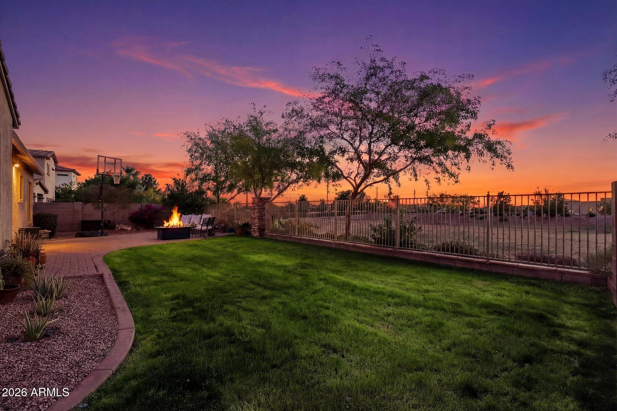 3118 South Colonial Street Gilbert, AZ 85295 - Photo 3 of 38 a view of a park