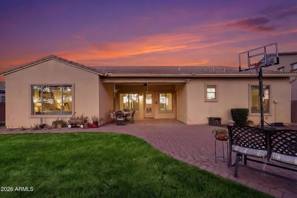 $769,900 | 3118 South Colonial Street, Gilbert, AZ 85295