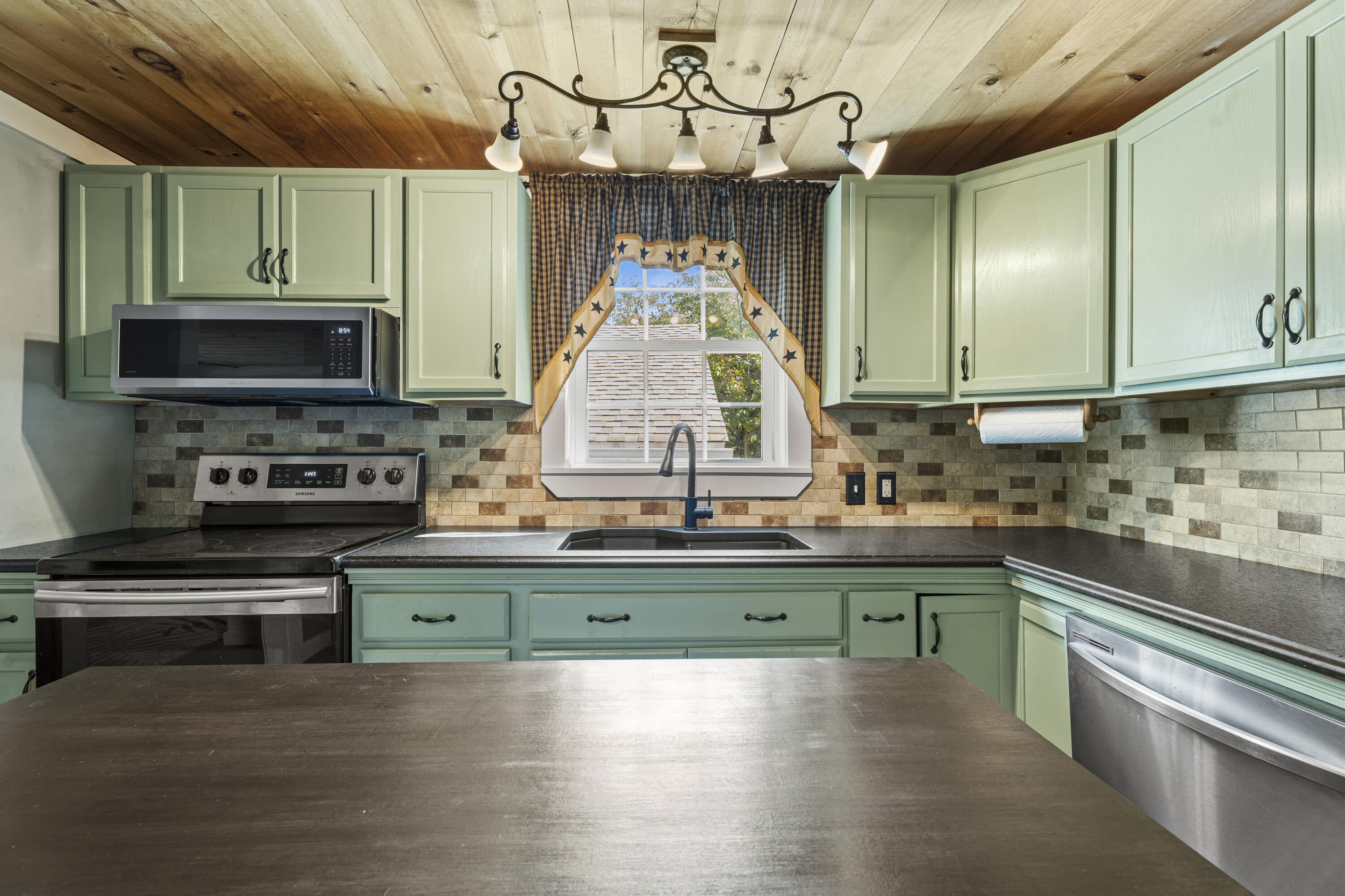 652 Stream Road Winterport, ME 04496 - Photo 18 of 45 DSC03559