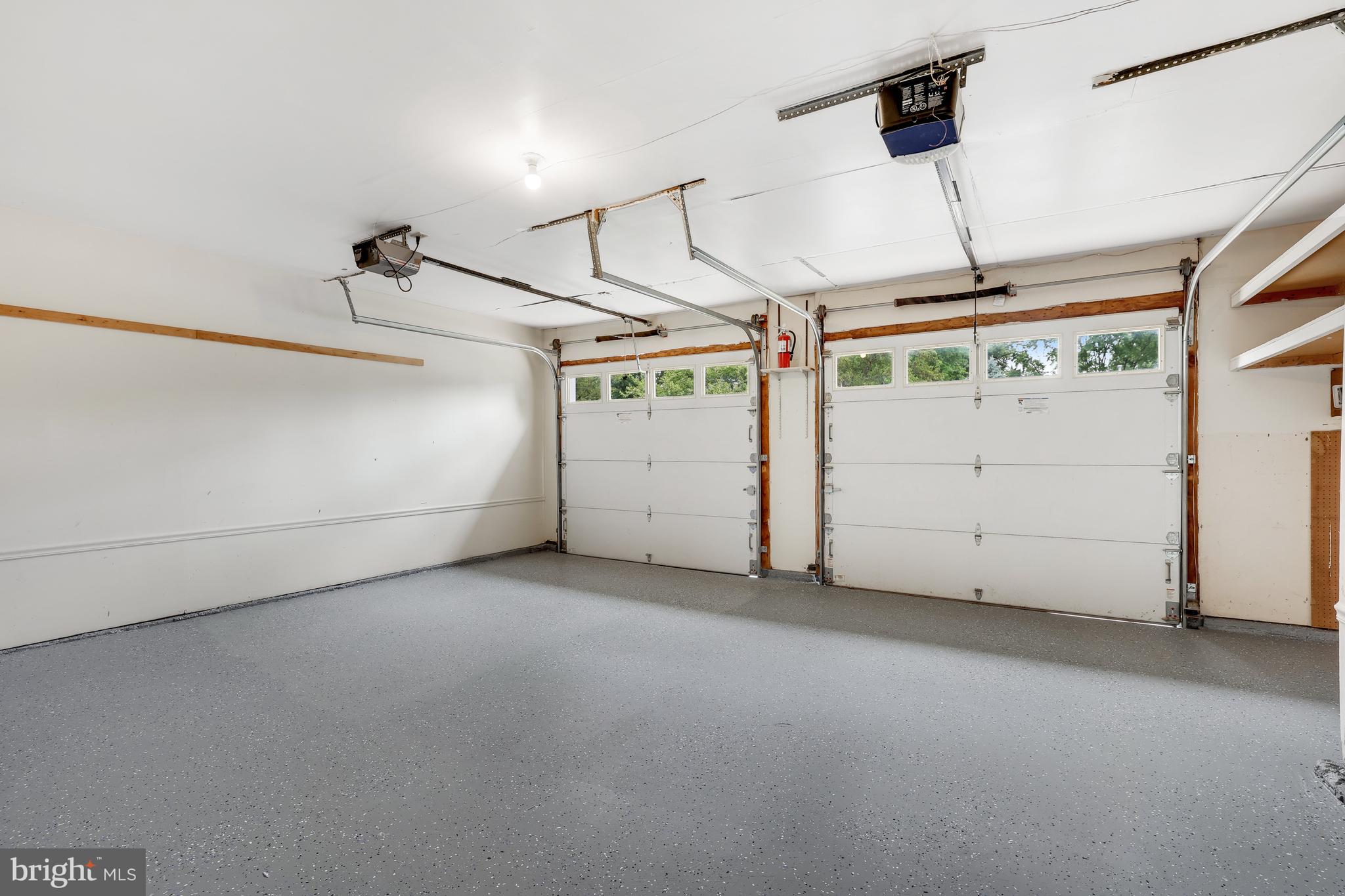 5481 Braddock Ridge Drive Centreville, VA 20120 - Photo 53 of 67 2-car garage