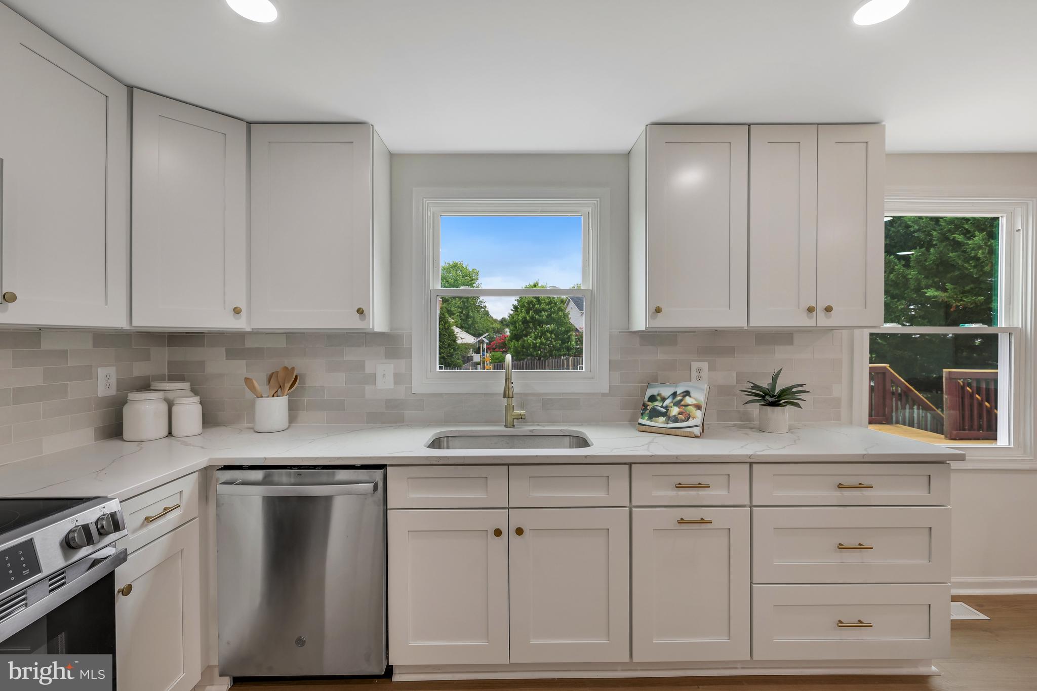 5481 Braddock Ridge Drive Centreville, VA 20120 - Photo 10 of 67 Kitchen