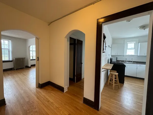 $1,650 | 28-w573 Stafford Place, Unit 5, Warrenville, IL 60555