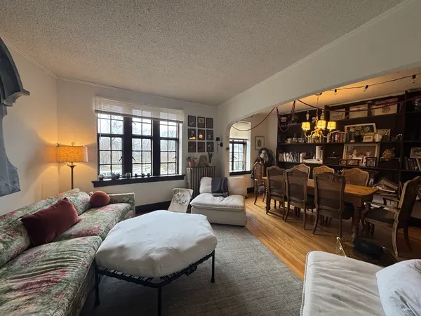 $1,650 | 28-w573 Stafford Place, Unit 5, Warrenville, IL 60555