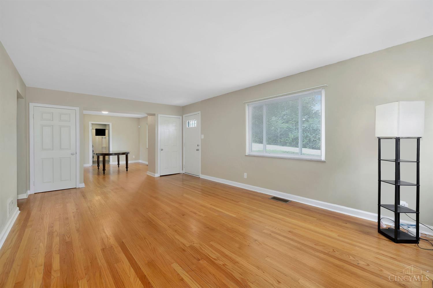 3796 Blue Rock Road Cincinnati, OH 45247 - Photo 4 of 44