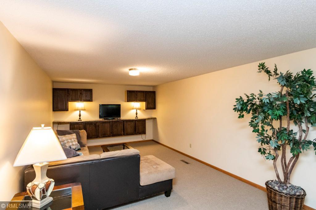 58 Conner Circle Southwest Rochester, MN 55902 - Photo 17 of 29 Gallery Image 17
