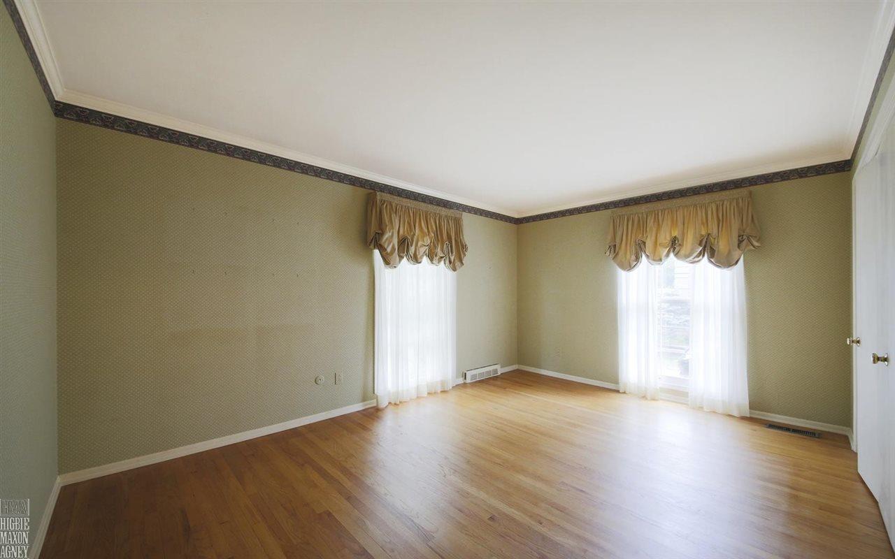 85 Vernier Road Grosse Pointe, MI 48236 - Photo 16 of 31 31294792-15.JPG
