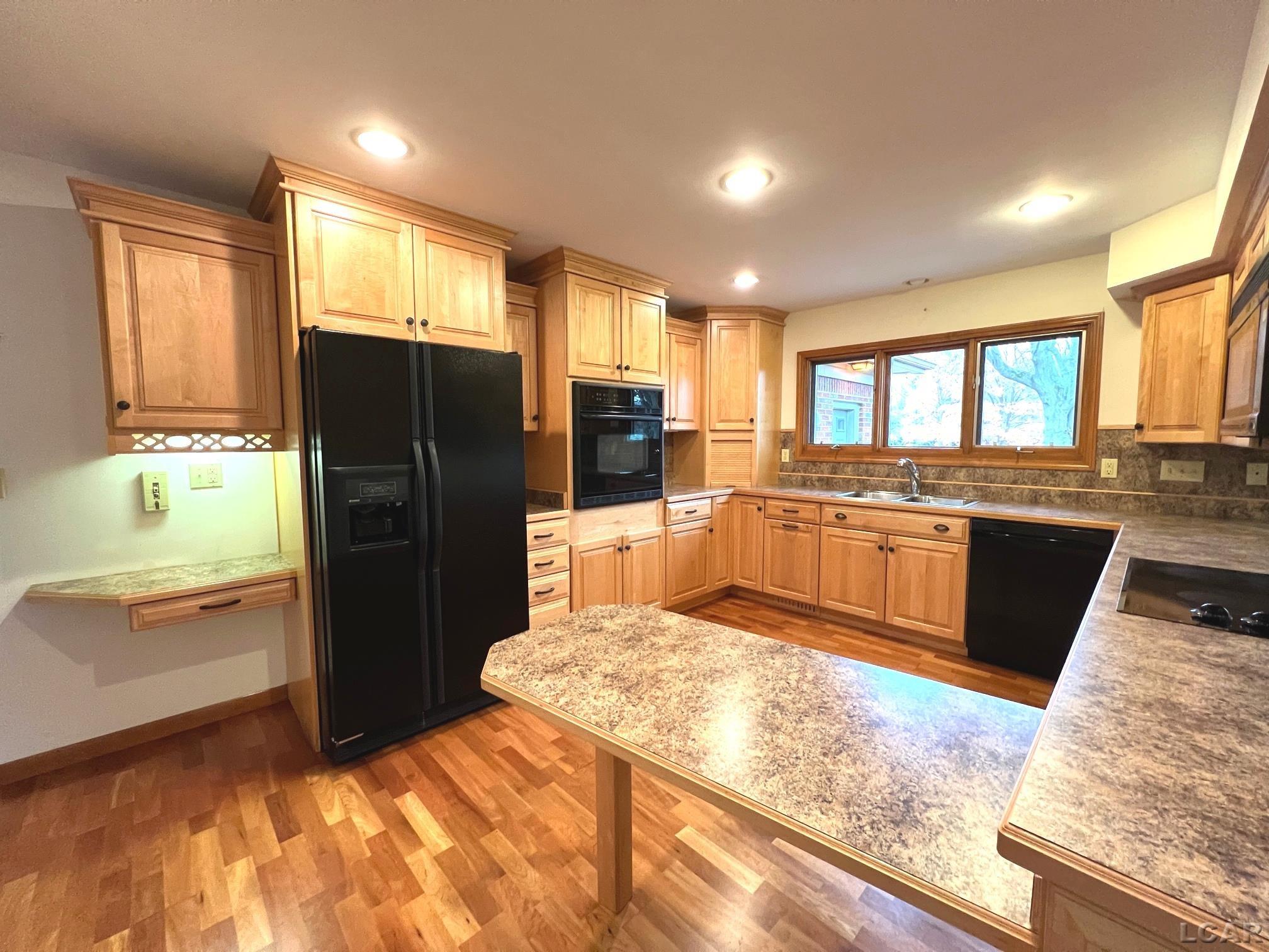 1330 Trenton Road Adrian, MI 49221 - Photo 16 of 40 50095682-15.JPG