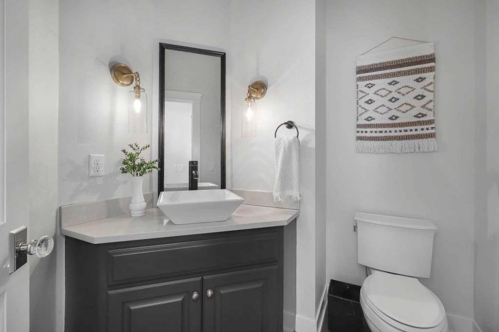 2795 Casco Point Road Orono, MN 55391 - Photo 12 of 32