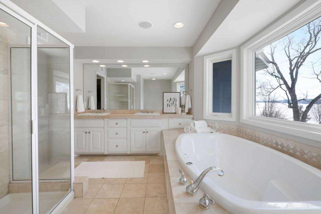 2795 Casco Point Road Orono, MN 55391 - Photo 16 of 32