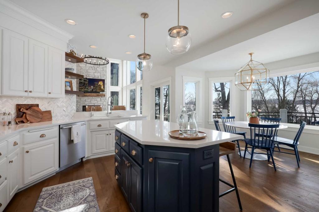 2795 Casco Point Road Orono, MN 55391 - Photo 8 of 32