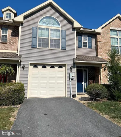 $1,800 | 2037 Powell Drive, Chambersburg, PA 17201